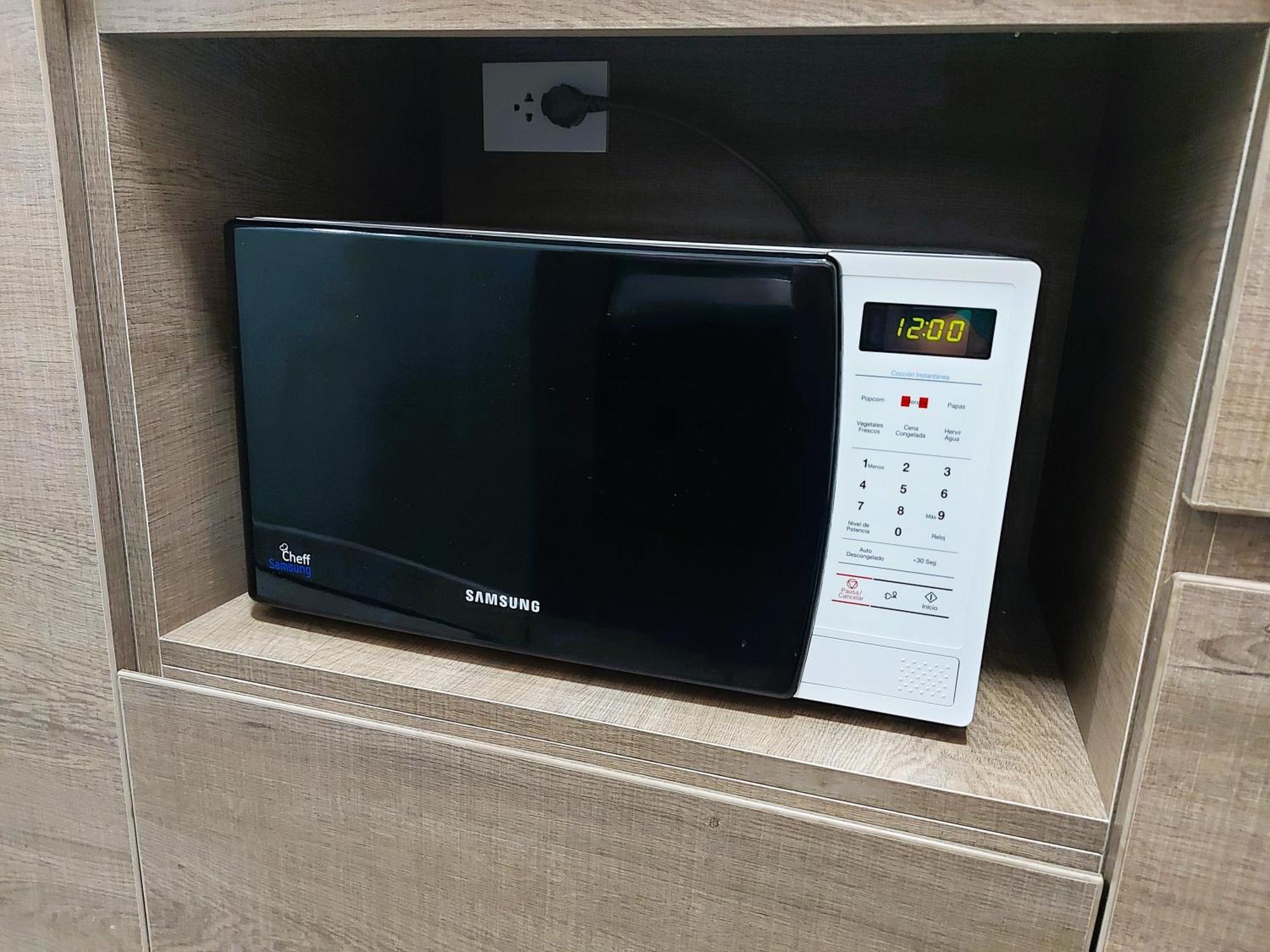 Peaceful 2Br Apartment W Balconies N Parking ليما المظهر الخارجي الصورة